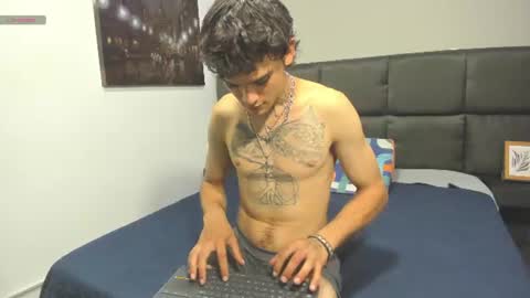 jack_mansonn online show from August 11, 9:39 pm