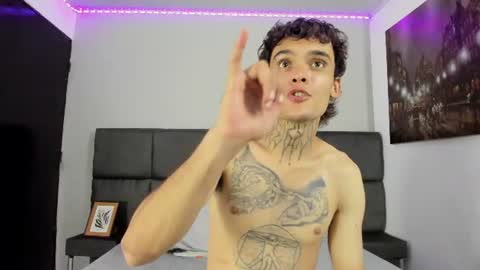 jack_mansonn online show from August 17, 10:15 pm