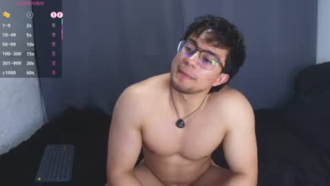 Jacke online show from August 12, 5:54 am