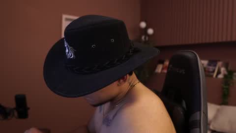 jacksonbell9 online show from August 13, 8:12 pm