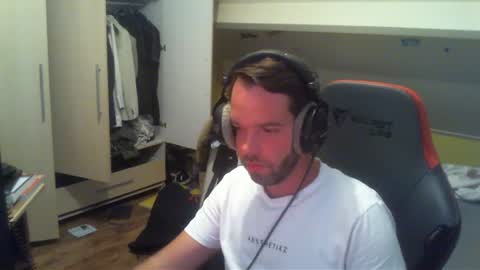 Jack online show from August 9, 6:42 pm