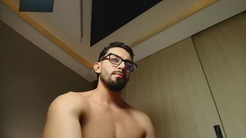 jacob__adams online show from April 5, 3:36 am