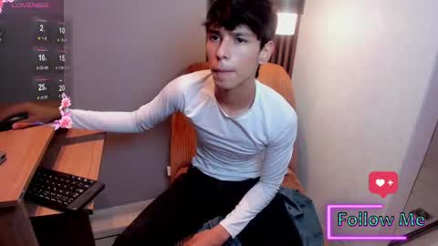 jacob_colliins online show from August 2, 9:00 pm