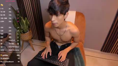 jacob_colliins online show from August 7, 12:21 am