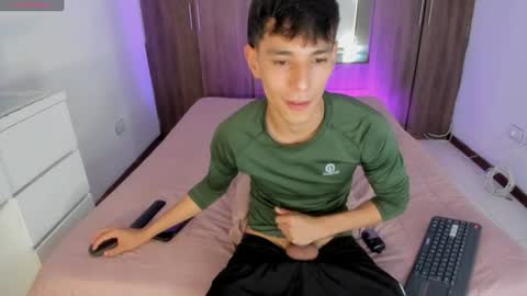 jacob_colliins online show from August 13, 10:24 pm