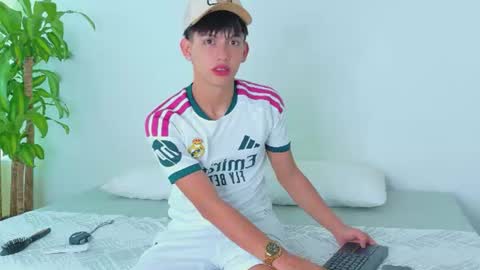JACOB online show from July 20, 7:28 pm