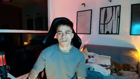 JACOB FERRER online show from August 4, 5:48 am