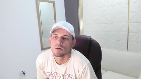 jacob_stonne online show from August 1, 9:04 am