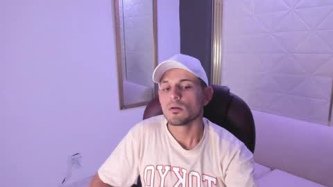 jacob_stonne online show from August 1, 4:46 pm