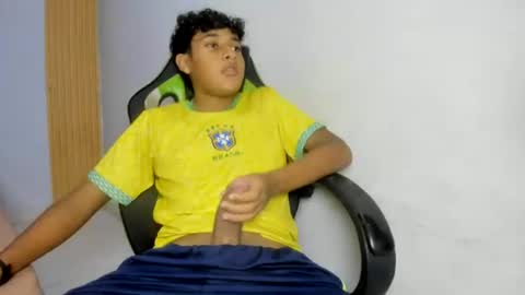 jacob_x21 online show from June 29, 8:44 pm