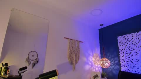 jacobdraven online show from August 18, 4:07 am