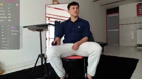 Jacke online show from August 10, 8:43 pm