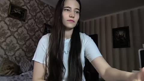 Lara online show from August 1, 8:09 am