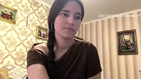 Lara online show from August 12, 9:44 am