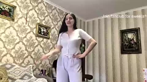 Lara online show from August 12, 10:50 am