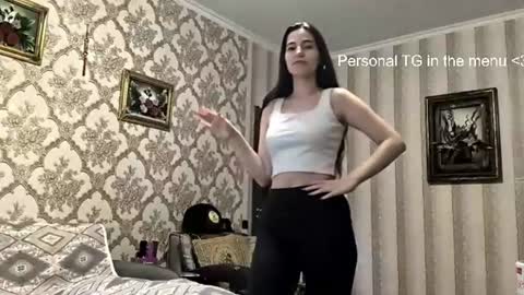 Lara online show from August 14, 8:40 am