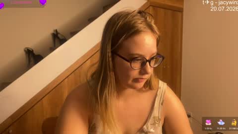 jacywinslat online show from July 20, 3:42 am