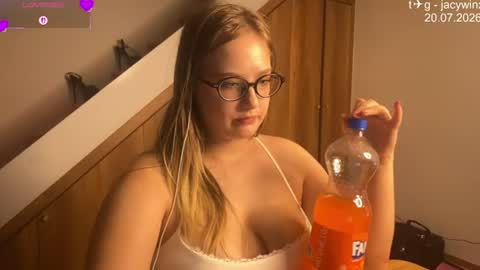 jacywinslat online show from July 20, 6:33 pm