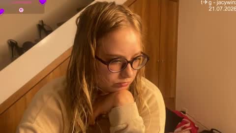 jacywinslat online show from July 22, 1:19 am