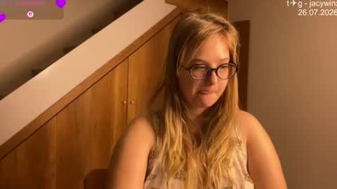 jacywinslat online show from July 26, 9:09 pm