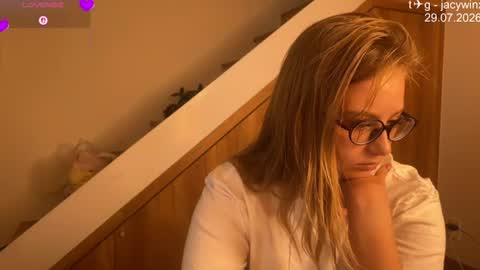 jacywinslat online show from July 29, 7:37 am