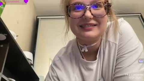 jacywinslat online show from September 10, 11:20 am