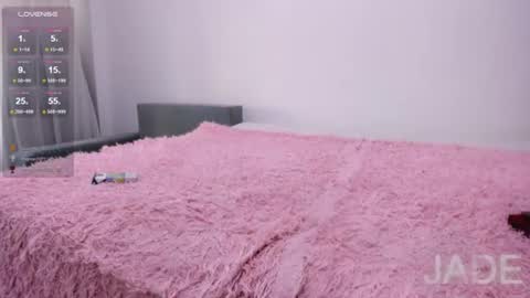 Jade online show from August 11, 3:36 pm