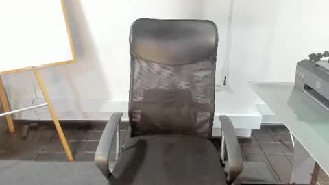 jade_connor online show from August 5, 1:03 am