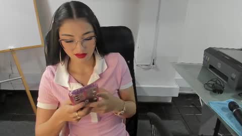 jade_connor online show from August 6, 12:31 am
