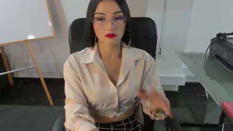 jade_connor online show from August 7, 9:37 pm