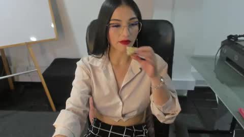 jade_connor online show from August 8, 12:54 am