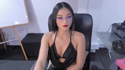 jade_connor online show from August 8, 11:49 pm