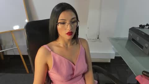 jade_connor online show from August 13, 1:41 am