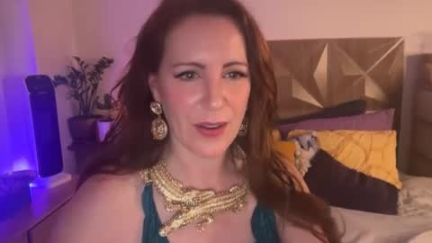 Jade Slade online show from August 14, 9:35 am
