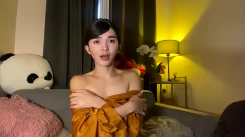 NewModel online show from February 23, 11:58 pm