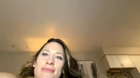 sexyeyes neverlie  online show from July 13, 6:25 pm