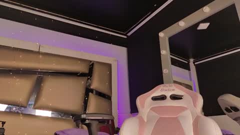 jadeestudios online show from August 12, 12:13 am
