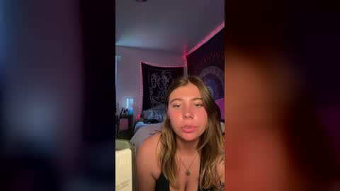 jadejune69 online show from August 18, 10:38 pm