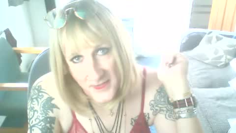 Jademinx online show from August 6, 12:04 pm
