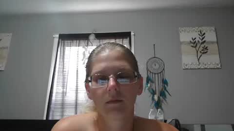 JadeLuv online show from July 31, 6:35 pm