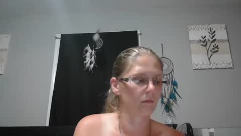 JadeLuv online show from August 13, 2:03 am
