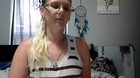 JadeLuv online show from August 14, 4:43 pm