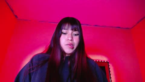 jade online show from July 28, 8:20 am