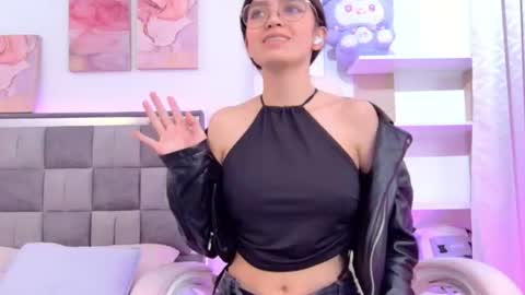 Jade online show from August 14, 10:13 pm