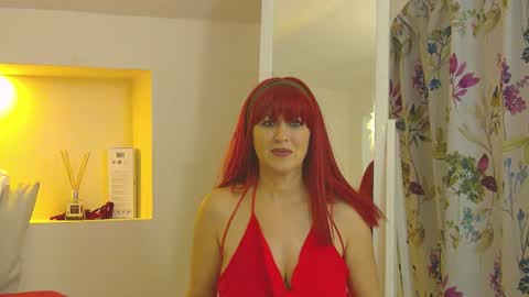 Jade Royce online show from August 5, 8:01 am