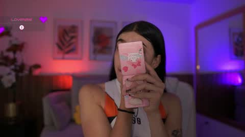 Jade Summer online show from August 4, 11:40 am