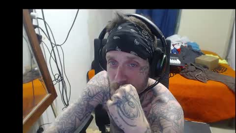 showingitoff online show from July 14, 3:11 am