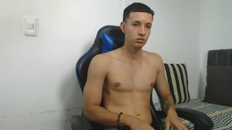 Hi guys im new 3 online show from August 3, 9:00 pm