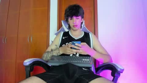 jake online show from June 30, 4:24 am