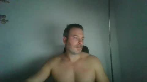 jam3s5959 online show from April 28, 10:23 pm